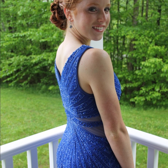 STUNNING Adrianna Papell Blue Beaded Prom Dress💙 - Picture 3 of 4